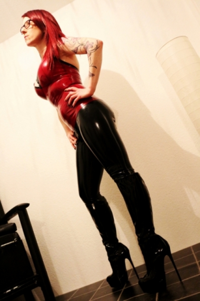 Latex & Giaro Boots